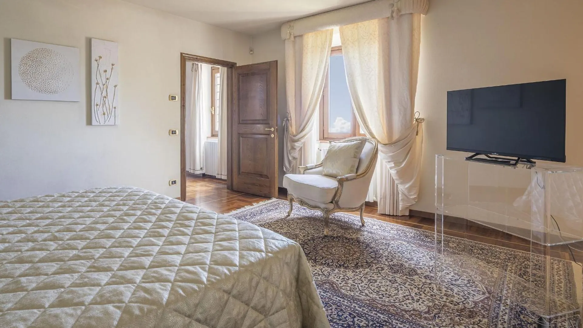 Villa Alessia, Pool Wellness And Nature Massa E Cozzile 0*,  Italy
